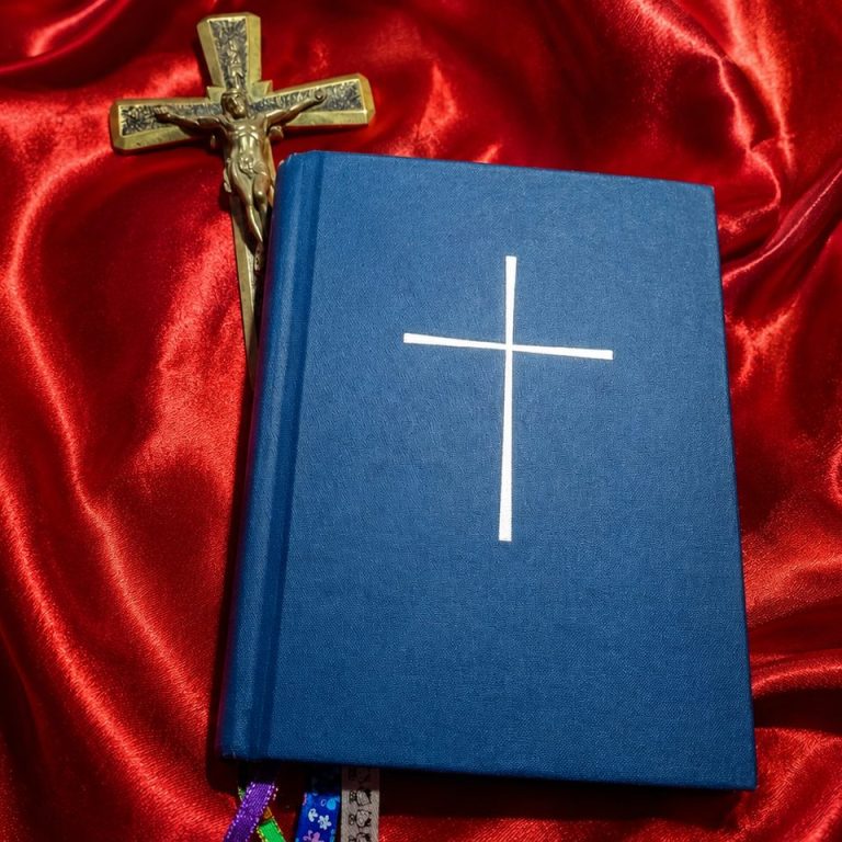 libro_religioso_1600x960_web